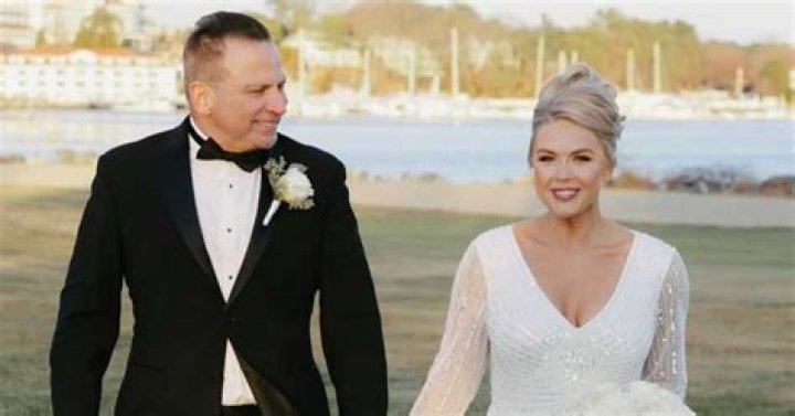 Carolyn Moore (Joe Millionaire) Ex-Husband, Ethnicity, Wiki, Age, Family, Parents, Net Worth, Height, Nationality, Ethnicity, Instagram