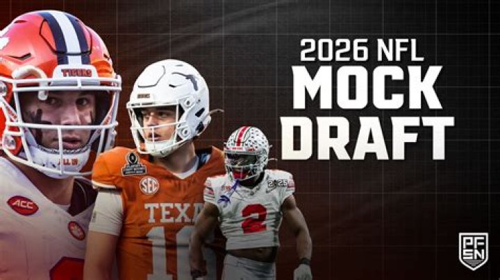 Dez Fitzpatrick Contract, Age, High School, Number, PFF, 40 Time, NFL Draft