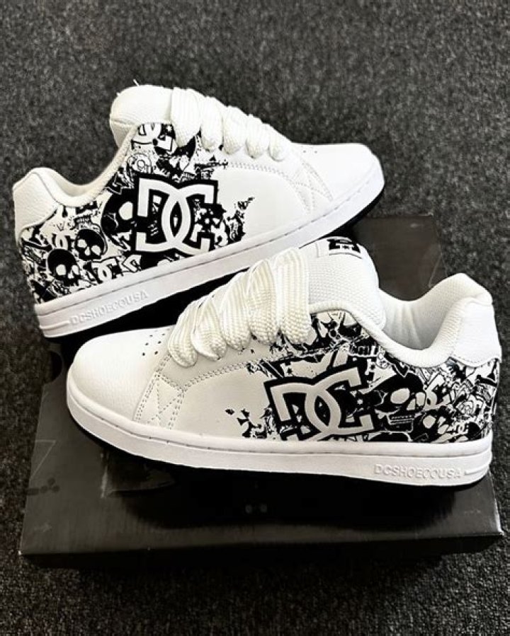 Do they still make dc shoes