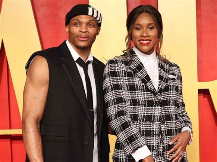 Does Dede Westbrook Has A Wife? His Girlfriend And Dating Life Revealed