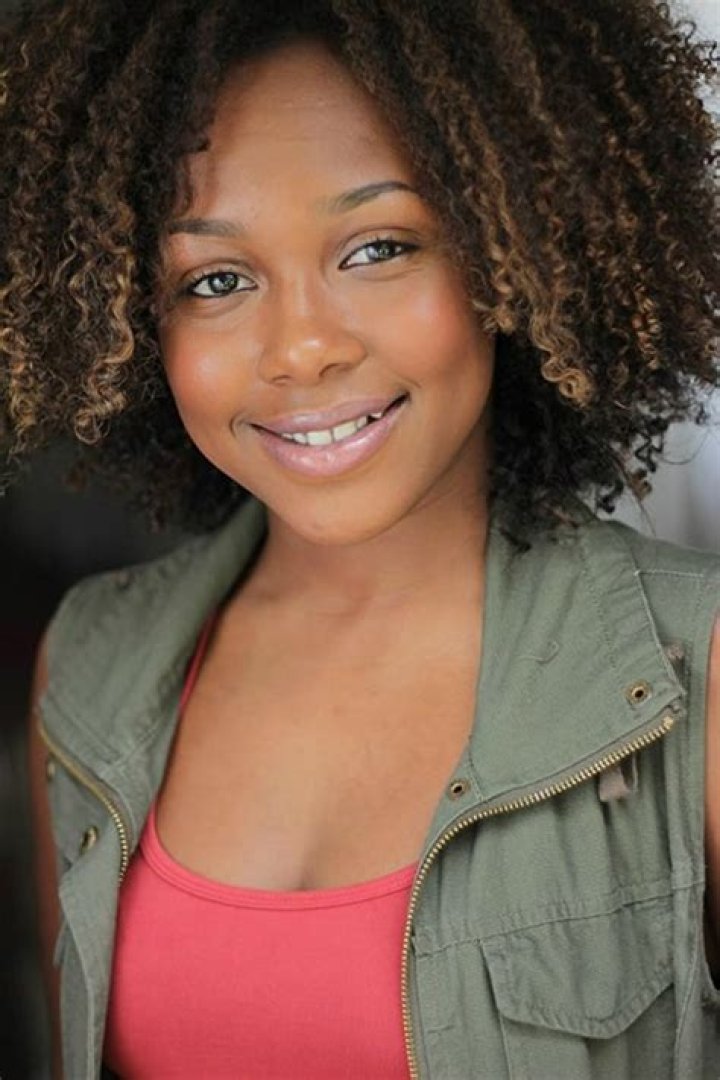 How old is Emyri Crutchfield? 10 Facts on the Actress