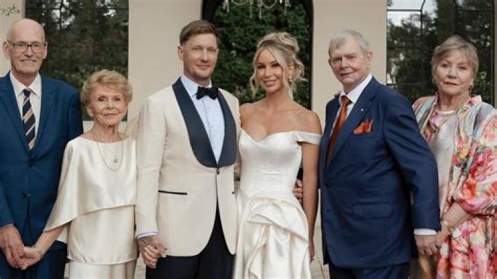 Jillian Billman Wiki, Bio, Age, Family, (John Farnham’s Wife), Sons, Dancer, Net Worth
