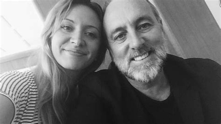 Laura Toggs Wiki, Age: Husband, Married Bio Children Facts on Musician
