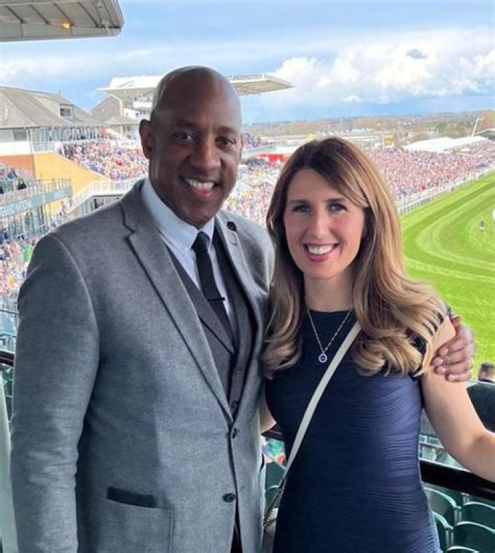 Meet Gorgeous Wife of Footballer Dion Dublin – Louise Dublin