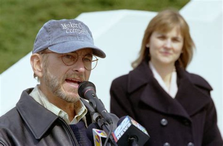 Michael Kittredge III Wikipedia And Net Worth: Who Is He? Meet The Owner Of Kringle Candle