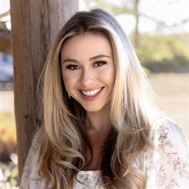 Tara Farmer Wants A Wife Instagram – Last Name Revealed