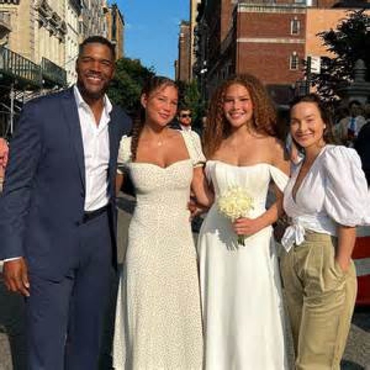 Wanda Hutchinson Biography, Age, Husband, Daughter, The Emotions and Net Worth