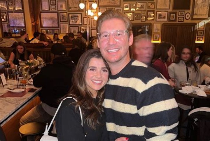 Who is Salley Carson Ex-Fiancé? Avery Buchholz Age, Bachelor, Wife, Wedding, Engaged, Married, MD, Reddit, Net Worth