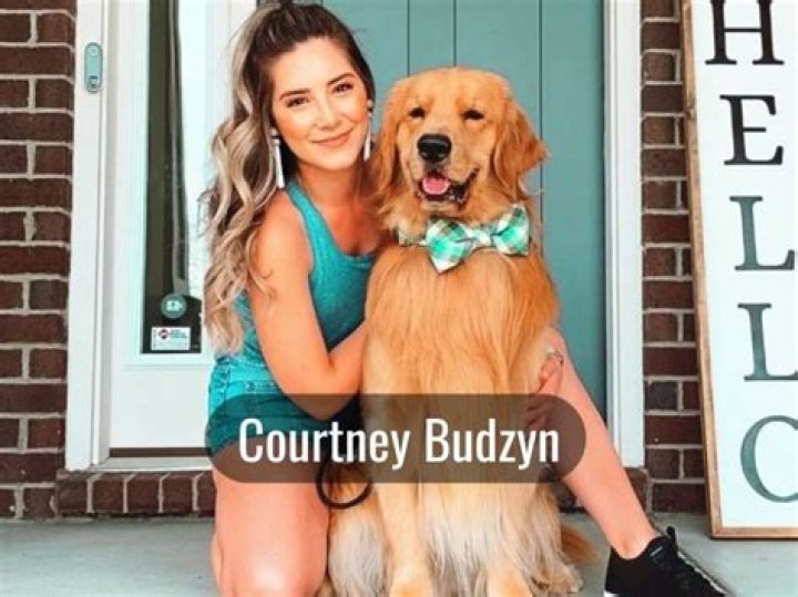 Youtuber: Linda Budzyn AKA Courtney Budzyn Illness & Health Update – Is She Sick?